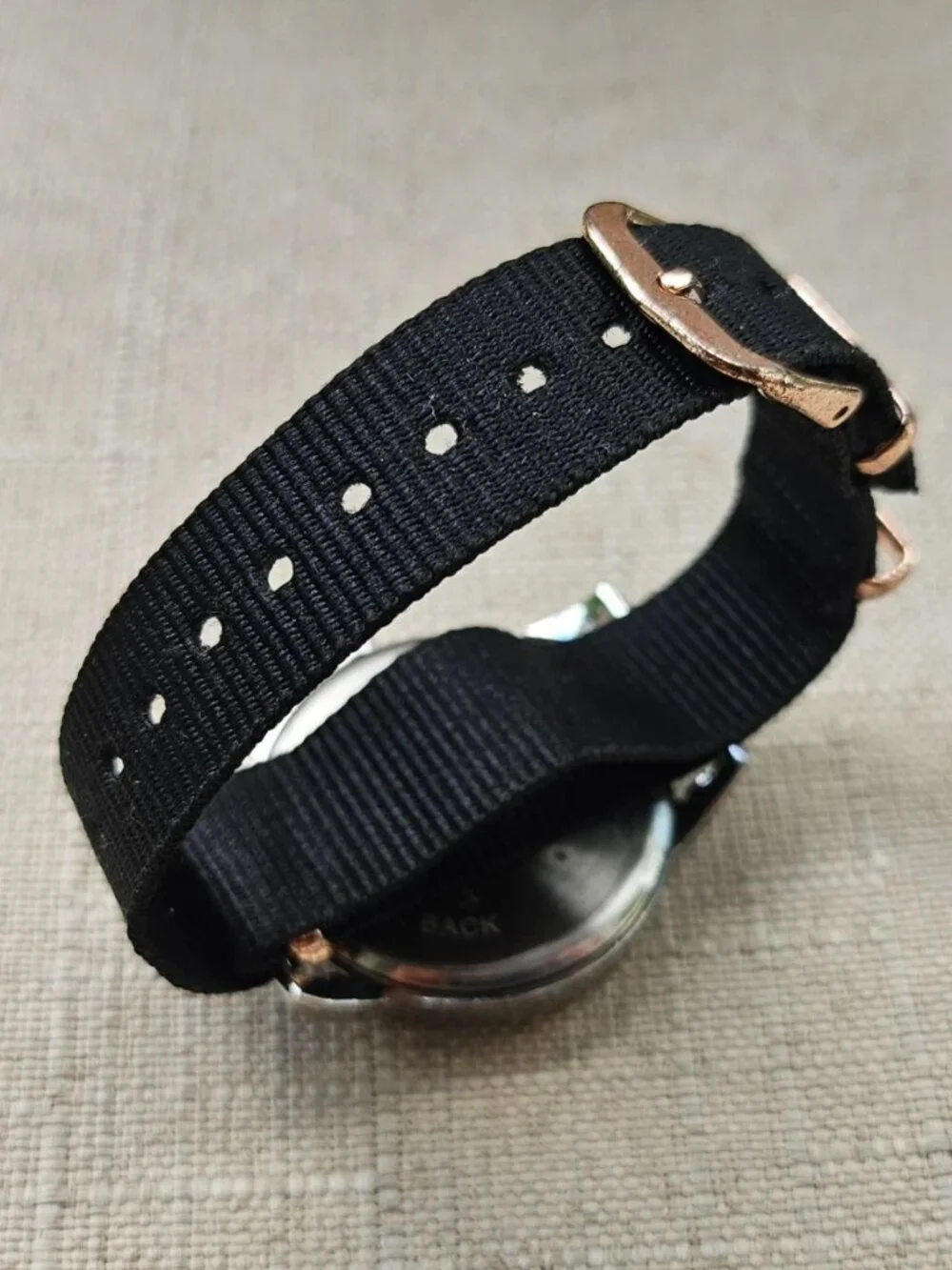 Fashion Wristwatch Unisex Black Canvas Strap Quartz Analog Wrist Watch
